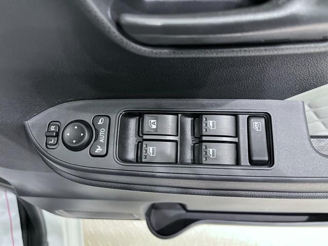 タントＸシートヒーター　左側パワースライドドア　オートライト　キーフリー　アイドリングストップ　パノラマモニター　ナビ　ドライブレコーダー　ＵＳＢ入力端子　Ｂｌｕｅｔｏｏｔｈ　ティーゼットデオプラス（岡山県）の中古車