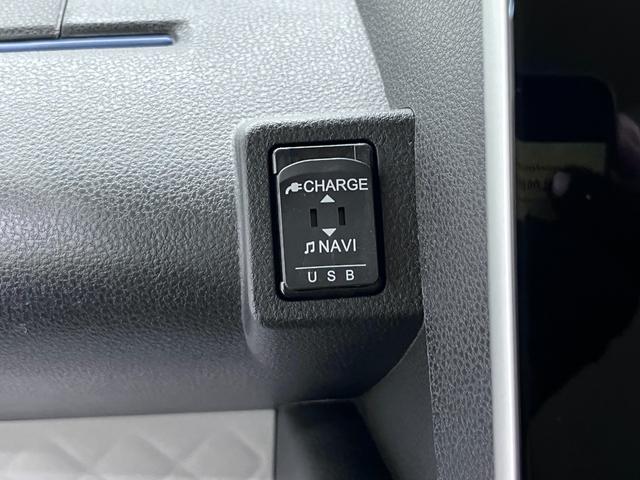 タントＸシートヒーター　左側パワースライドドア　オートライト　キーフリー　アイドリングストップ　パノラマモニター　ナビ　ドライブレコーダー　ＵＳＢ入力端子　Ｂｌｕｅｔｏｏｔｈ　ティーゼットデオプラス（岡山県）の中古車