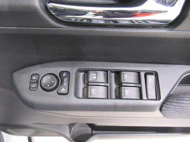 ムーヴＲＳパノラマモニター　１０インチナビ　ドライブレコーダー　両側パワースライドドア　ＵＳＢ入力端子　Ｂｌｕｅｔｏｏｔｈ　オートライト　キーフリー　アイドリングストップ　ティーゼットデオプラス（岡山県）の中古車