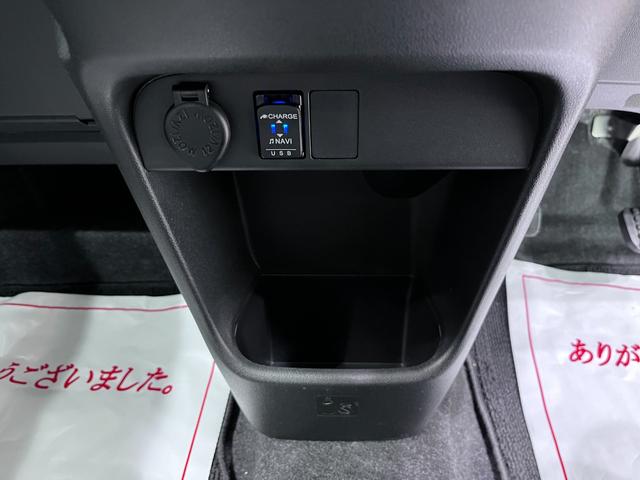 ムーヴキャンバスＸメイクアップリミテッド　ＳＡ３両側パワースライドドア　オートライト　キーフリー　アイドリングストップ　パノラマモニター　ナビ　ドライブレコーダー　ＵＳＢ入力端子　Ｂｌｕｅｔｏｏｔｈ　ティーゼットデオプラス（岡山県）の中古車