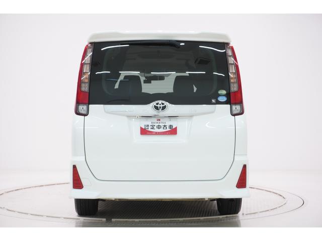 ノアＳｉ両側パワースライドドア　オートライト　キーフリー　アイドリングストップ　電動格納式ドアミラー　エアコン　パワーステアリング　パワーウィンドウ　運転席エアバッグ　ＡＢＳ　ティーゼットデオプラス（岡山県）の中古車