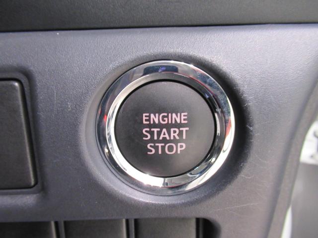 ノアＳｉ両側パワースライドドア　オートライト　キーフリー　アイドリングストップ　電動格納式ドアミラー　エアコン　パワーステアリング　パワーウィンドウ　運転席エアバッグ　ＡＢＳ　ティーゼットデオプラス（岡山県）の中古車