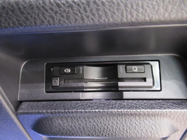 ノアＳｉ両側パワースライドドア　オートライト　キーフリー　アイドリングストップ　電動格納式ドアミラー　エアコン　パワーステアリング　パワーウィンドウ　運転席エアバッグ　ＡＢＳ　ティーゼットデオプラス（岡山県）の中古車