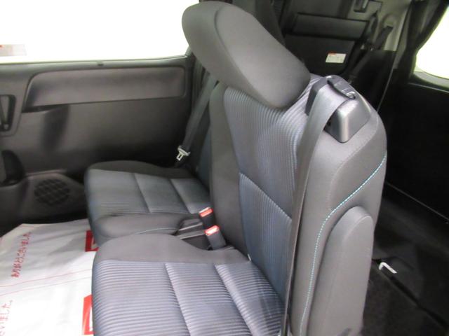 ノアＳｉ両側パワースライドドア　オートライト　キーフリー　アイドリングストップ　電動格納式ドアミラー　エアコン　パワーステアリング　パワーウィンドウ　運転席エアバッグ　ＡＢＳ　ティーゼットデオプラス（岡山県）の中古車