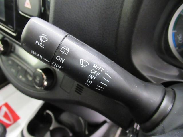 ヴィッツハイブリッドＦ　セーフティーエディションオートライト　キーフリー　電動格納式ドアミラー　エアコン　パワーステアリング　パワーウィンドウ　運転席エアバッグ　ＡＢＳ　ティーゼットデオプラス（岡山県）の中古車