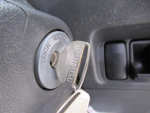 ハイゼットトラックエアコン・パワステ　スペシャル４ＷＤ　ＭＴ５速　ＡＭ／ＦＭラジオ　エアコン　パワーステアリング　ティーゼットデオプラス（岡山県）の中古車