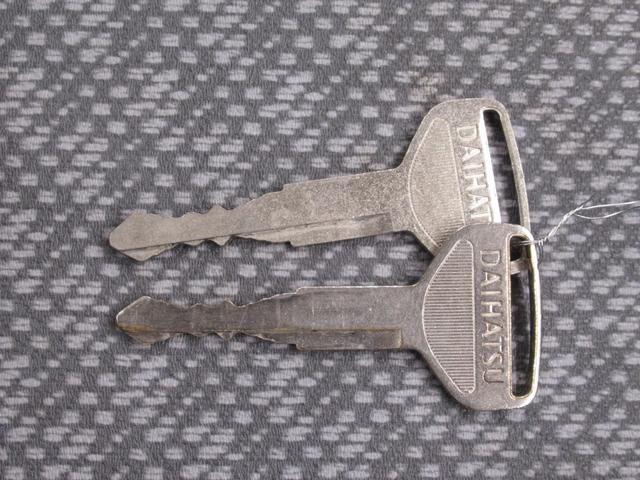 ハイゼットトラックエアコン・パワステ　スペシャル４ＷＤ　ＭＴ５速　ＡＭ／ＦＭラジオ　エアコン　パワーステアリング　ティーゼットデオプラス（岡山県）の中古車