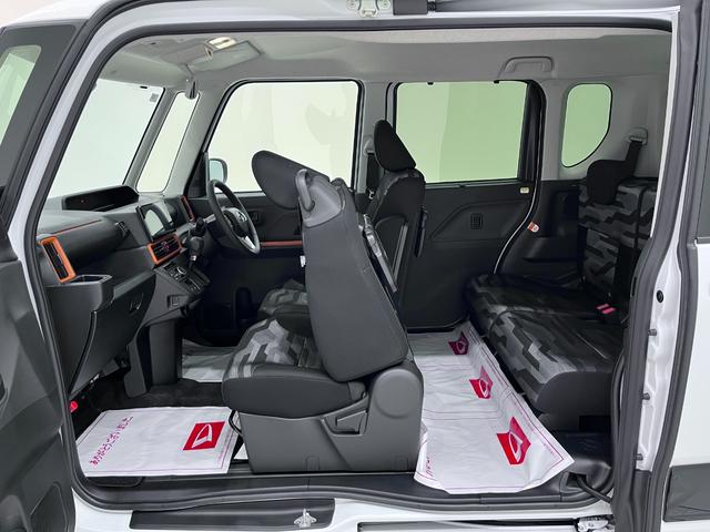 タントファンクロスターボ４ＷＤ　パノラマモニター　９インチディスプレイオーディオ　ドライブレコーダー　両側パワースライドドア　シートヒーター　ＵＳＢ入力端子　Ｂｌｕｅｔｏｏｔｈ　オートライト　キーフリー　エコアイドル非装着車（岡山県）の中古車