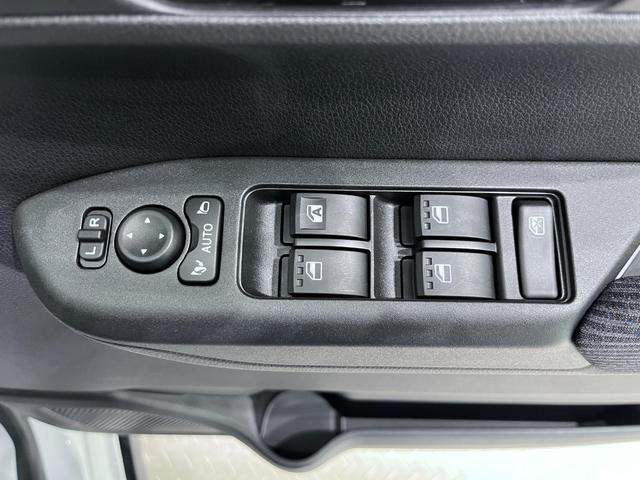 ムーヴＧパノラマモニター　１０インチナビ　ドライブレコーダー　左側パワースライドドア　ＵＳＢ入力端子　Ｂｌｕｅｔｏｏｔｈ　オートライト　キーフリー　アイドリングストップ　ティーゼットデオプラス（岡山県）の中古車