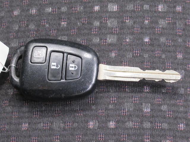 スペイドＦ左側パワースライドドア　オートライト　キーレスエントリー　電動格納式ドアミラー　エアコン　パワーステアリング　パワーウィンドウ　運転席エアバッグ　ＡＢＳ　ティーゼットデオプラス（岡山県）の中古車