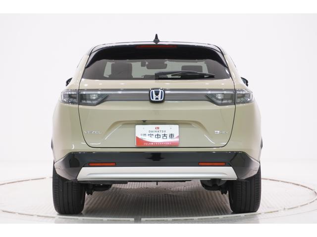 ヴェゼルｅ：ＨＥＶ　ＰＬａＹシートヒーター　オートライト　キーフリー　電動格納式ドアミラー　エアコン　パワーステアリング　パワーウィンドウ　運転席エアバッグ　ＡＢＳ　ティーゼットデオプラス（岡山県）の中古車