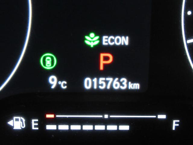 ヴェゼルｅ：ＨＥＶ　ＰＬａＹシートヒーター　オートライト　キーフリー　電動格納式ドアミラー　エアコン　パワーステアリング　パワーウィンドウ　運転席エアバッグ　ＡＢＳ　ティーゼットデオプラス（岡山県）の中古車