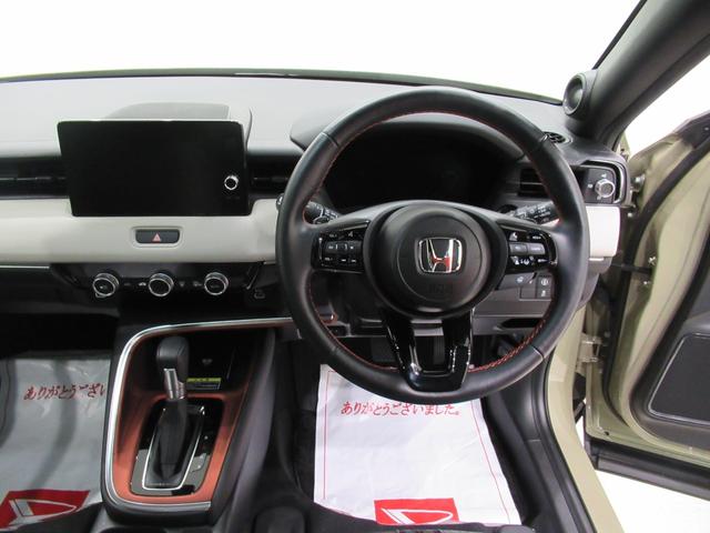 ヴェゼルｅ：ＨＥＶ　ＰＬａＹシートヒーター　オートライト　キーフリー　電動格納式ドアミラー　エアコン　パワーステアリング　パワーウィンドウ　運転席エアバッグ　ＡＢＳ　ティーゼットデオプラス（岡山県）の中古車