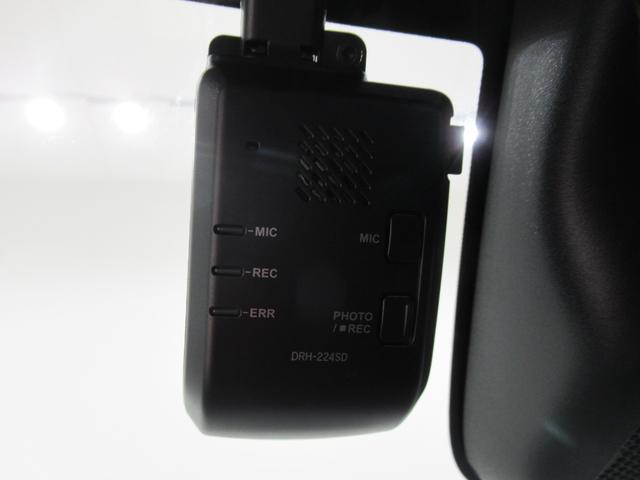 ヴェゼルｅ：ＨＥＶ　ＰＬａＹシートヒーター　オートライト　キーフリー　電動格納式ドアミラー　エアコン　パワーステアリング　パワーウィンドウ　運転席エアバッグ　ＡＢＳ　ティーゼットデオプラス（岡山県）の中古車