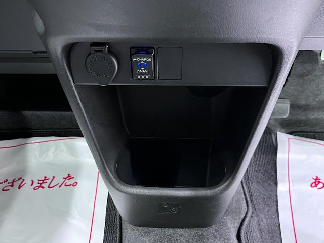 ムーヴキャンバスＧメイクアップＶＳ　ＳＡ３シートヒーター　両側パワースライドドア　オートライト　キーフリー　アイドリングストップ　パノラマモニター　ナビ　ＵＳＢ入力端子　Ｂｌｕｅｔｏｏｔｈ　ティーゼットデオプラス（岡山県）の中古車