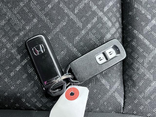 Ｎ−ＷＧＮカスタムＧ・Ｌパッケージオートライト　キーフリー　ＵＳＢ入力端子　電動格納式ドアミラー　エアコン　パワーステアリング　パワーウィンドウ　運転席エアバッグ　ＡＢＳ　ティーゼットデオプラス（岡山県）の中古車