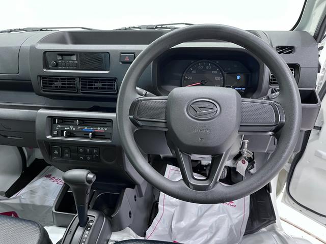 ハイゼットトラックスタンダード４ＷＤ　ＡＭ／ＦＭラジオ　オートライト　アイドリングストップ　衝突被害軽減システム　レーンアシスト　オートマチックハイビーム　ティーゼットデオプラス（岡山県）の中古車