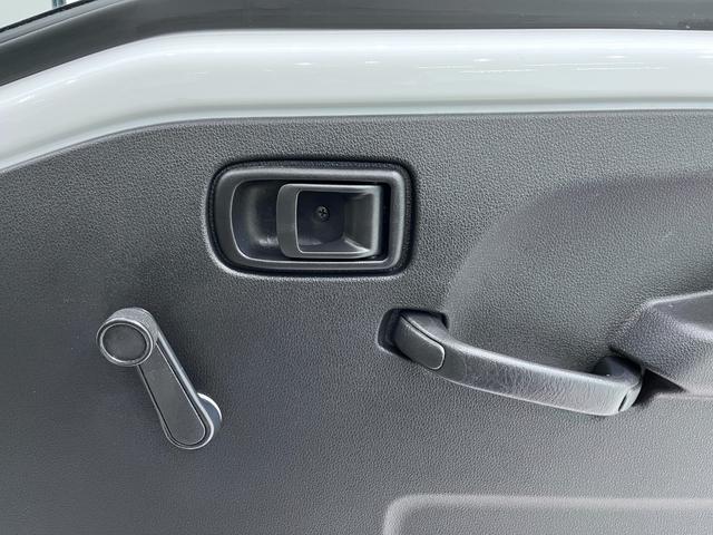 ハイゼットトラックスタンダード４ＷＤ　ＡＭ／ＦＭラジオ　オートライト　アイドリングストップ　衝突被害軽減システム　レーンアシスト　オートマチックハイビーム　ティーゼットデオプラス（岡山県）の中古車