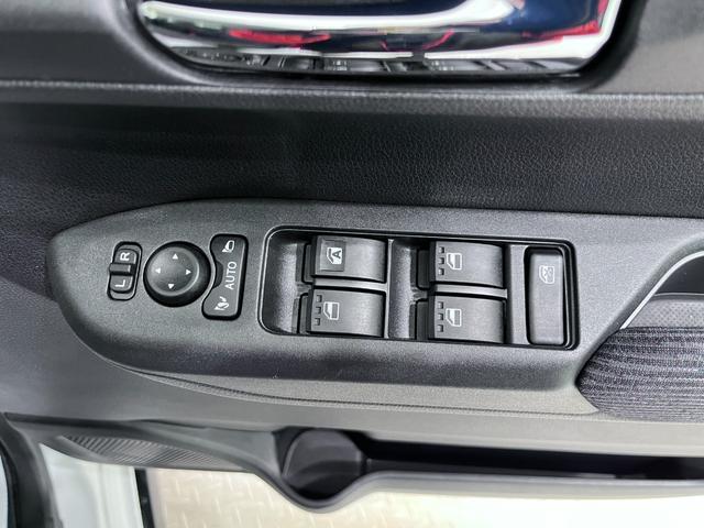 ムーヴＧパノラマモニター　１０インチナビ　ドライブレコーダー　左側パワースライドドア　ＵＳＢ入力端子　Ｂｌｕｅｔｏｏｔｈ　オートライト　キーフリー　アイドリングストップ　ティーゼットデオプラス（岡山県）の中古車