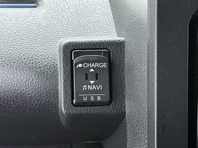 タントカスタムＸシートヒーター　両側パワースライドドア　オートライト　キーフリー　アイドリングストップ　パノラマモニター　ナビ　ドライブレコーダー　ＵＳＢ入力端子　Ｂｌｕｅｔｏｏｔｈ　ティーゼットデオプラス（岡山県）の中古車