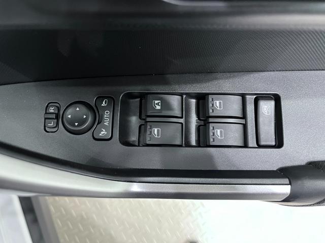 ロッキープレミアムＧ　ＨＥＶパノラマモニター　７インチナビ　ドライブレコーダー　シートヒーター　ＵＳＢ入力端子　Ｂｌｕｅｔｏｏｔｈ　オートライト　キーフリー　ティーゼットデオプラス（岡山県）の中古車