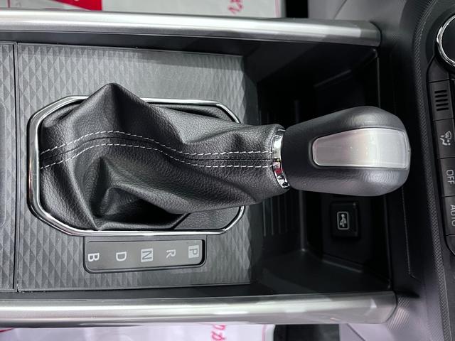 ロッキープレミアムＧ　ＨＥＶパノラマモニター　７インチナビ　ドライブレコーダー　シートヒーター　ＵＳＢ入力端子　Ｂｌｕｅｔｏｏｔｈ　オートライト　キーフリー　ティーゼットデオプラス（岡山県）の中古車