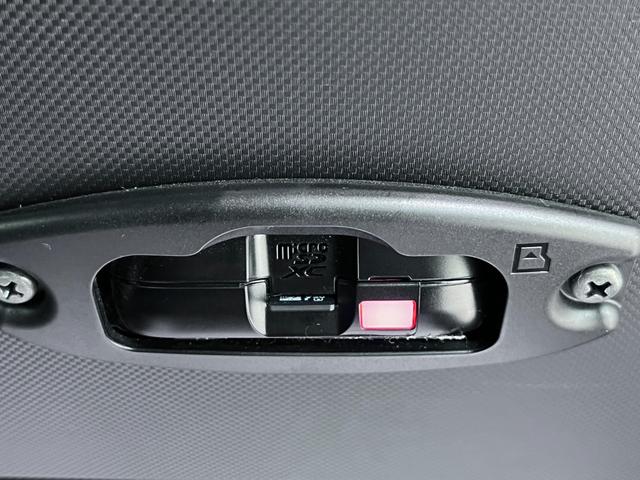 ロッキープレミアムＧ　ＨＥＶパノラマモニター　７インチナビ　ドライブレコーダー　シートヒーター　ＵＳＢ入力端子　Ｂｌｕｅｔｏｏｔｈ　オートライト　キーフリー　ティーゼットデオプラス（岡山県）の中古車