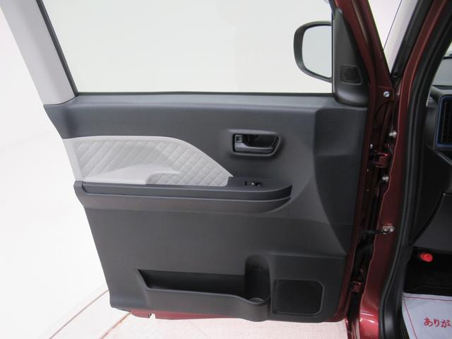 タントＸシートヒーター　左側パワースライドドア　オートライト　キーフリー　アイドリングストップ　ＣＤチューナー　ＵＳＢ入力端子　衝突被害軽減システム　レーンアシスト　オートマチックハイビーム（岡山県）の中古車