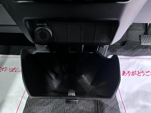 トールカスタムＧ両側パワースライドドア　オートライト　キーフリー　アイドリングストップ　パノラマモニター　ナビ　ドライブレコーダー　ＵＳＢ入力端子　Ｂｌｕｅｔｏｏｔｈ　ティーゼットデオプラス（岡山県）の中古車