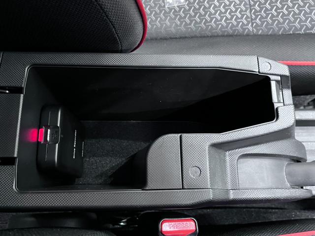 ロッキーＧシートヒーター　オートライト　キーフリー　アイドリングストップ　バックモニター　ディスプレイオーディオ　ドライブレコーダー　ＵＳＢ入力端子　Ｂｌｕｅｔｏｏｔｈ　ティーゼットデオプラス（岡山県）の中古車