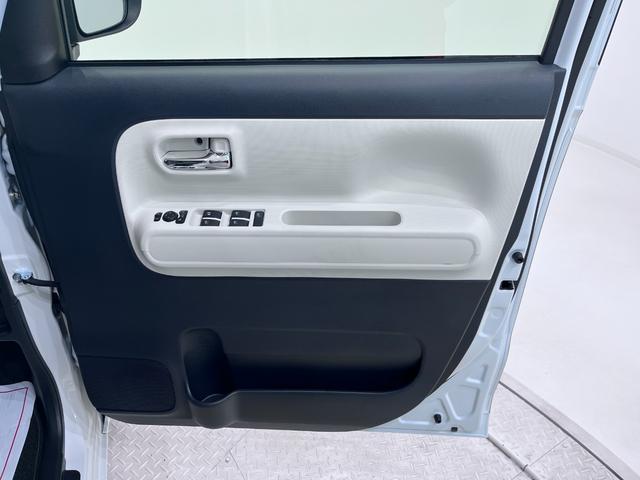 ムーヴキャンバスストライプスＧバックモニター　１０インチナビ　両側パワースライドドア　シートヒーター　ＵＳＢ入力端子　Ｂｌｕｅｔｏｏｔｈ　ホッとカップホルダー　オートライト　キーフリー　アイドリングストップ　ティーゼットデオプラス（岡山県）の中古車