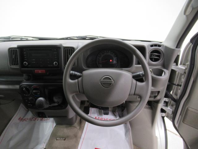 ＮＶ１００クリッパーバンＧＸＭＴ５速　両側スライドドア　オートライト　キーレスエントリー　電動格納式ドアミラー　ＵＳＢ入力端子　エアコン　パワーステアリング　パワーウィンドウ　運転席エアバッグ　ＡＢＳ　ティーゼットデオプラス（岡山県）の中古車