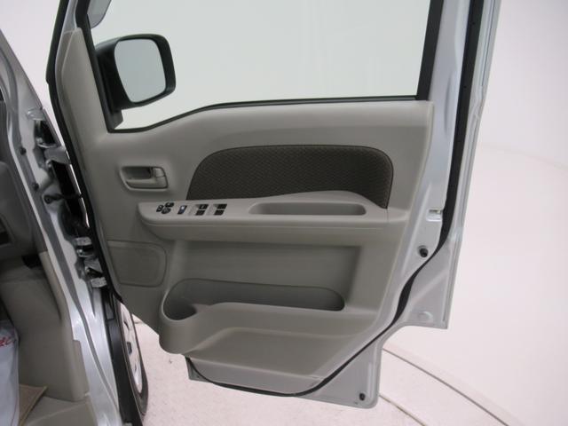 ＮＶ１００クリッパーバンＧＸＭＴ５速　両側スライドドア　オートライト　キーレスエントリー　電動格納式ドアミラー　ＵＳＢ入力端子　エアコン　パワーステアリング　パワーウィンドウ　運転席エアバッグ　ＡＢＳ　ティーゼットデオプラス（岡山県）の中古車