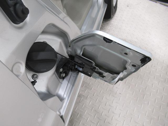 ＮＶ１００クリッパーバンＧＸＭＴ５速　両側スライドドア　オートライト　キーレスエントリー　電動格納式ドアミラー　ＵＳＢ入力端子　エアコン　パワーステアリング　パワーウィンドウ　運転席エアバッグ　ＡＢＳ　ティーゼットデオプラス（岡山県）の中古車