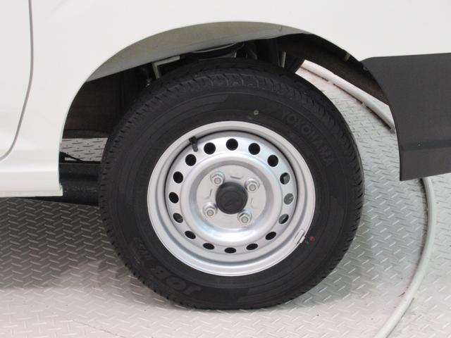 ハイゼットカーゴデラックス４ＷＤ　ＡＭ／ＦＭラジオ　両側スライドドア　オートライト　キーレスエントリー　アイドリングストップ　衝突被害軽減システム　レーンアシスト　オートマチックハイビーム　ティーゼットデオプラス（岡山県）の中古車