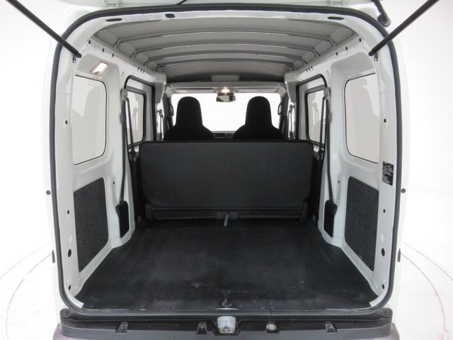 ハイゼットカーゴデラックス４ＷＤ　ＡＭ／ＦＭラジオ　両側スライドドア　オートライト　キーレスエントリー　アイドリングストップ　衝突被害軽減システム　レーンアシスト　オートマチックハイビーム　ティーゼットデオプラス（岡山県）の中古車