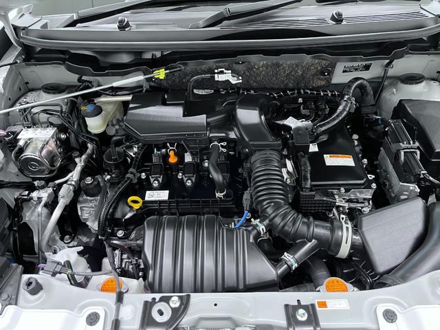 ロッキープレミアムＧ　ＨＥＶシートヒーター　オートライト　キーフリー　パノラマモニター　ディスプレイオーディオ　ＵＳＢ入力端子　Ｂｌｕｅｔｏｏｔｈ　衝突被害軽減システム　レーンアシスト　オートマチックハイビーム（岡山県）の中古車