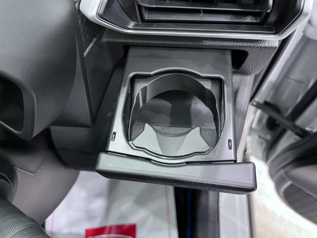 ロッキープレミアムＧ　ＨＥＶシートヒーター　オートライト　キーフリー　パノラマモニター　ディスプレイオーディオ　ＵＳＢ入力端子　Ｂｌｕｅｔｏｏｔｈ　衝突被害軽減システム　レーンアシスト　オートマチックハイビーム（岡山県）の中古車