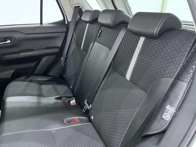 ロッキープレミアムＧ　ＨＥＶシートヒーター　オートライト　キーフリー　パノラマモニター　ディスプレイオーディオ　ＵＳＢ入力端子　Ｂｌｕｅｔｏｏｔｈ　衝突被害軽減システム　レーンアシスト　オートマチックハイビーム（岡山県）の中古車