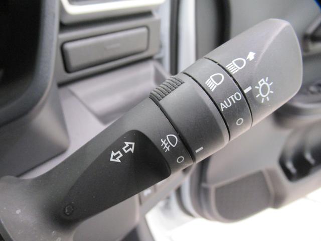 ロッキープレミアムG HEVシートヒーター オートライト キーフリー パノラマモニター ナビ ドライブレコーダー USB入力端子 Bluetooth 衝突被害軽減システム レーンアシスト オートマチックハイビーム(岡山県)の中古車