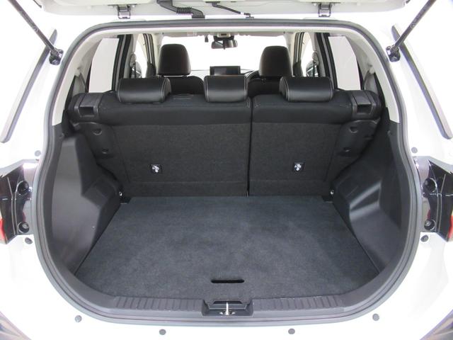 ロッキープレミアムG HEVシートヒーター オートライト キーフリー パノラマモニター ナビ ドライブレコーダー USB入力端子 Bluetooth 衝突被害軽減システム レーンアシスト オートマチックハイビーム(岡山県)の中古車