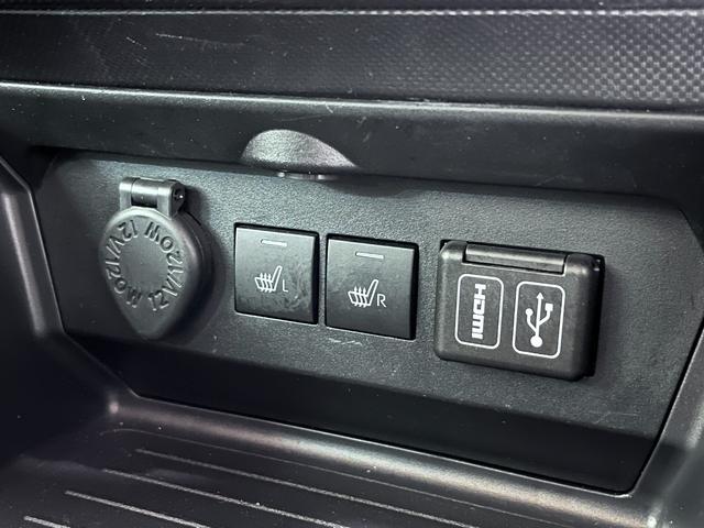 ロッキープレミアムＧシートヒーター　オートライト　キーフリー　アイドリングストップ　バックモニター　ディスプレイオーディオ　ＵＳＢ入力端子　Ｂｌｕｅｔｏｏｔｈ　電動パーキングブレーキ　ティーゼットデオプラス（岡山県）の中古車