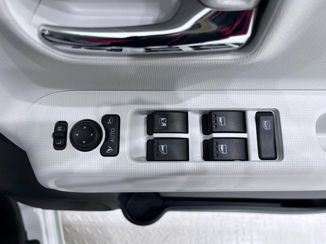 ムーヴキャンバスストライプスＧバックモニター　１０インチナビ　両側パワースライドドア　シートヒーター　ＵＳＢ入力端子　Ｂｌｕｅｔｏｏｔｈ　ホッとカップホルダー　オートライト　キーフリー　アイドリングストップ　ティーゼットデオプラス（岡山県）の中古車