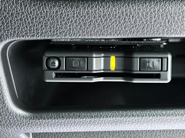 ムーヴキャンバスストライプスＧパノラマモニター　１０インチナビ　ドライブレコーダー　両側パワースライドドア　シートヒーター　ＵＳＢ入力端子　Ｂｌｕｅｔｏｏｔｈ　ホッとカップホルダー　オートライト　キーフリー　アイドリングストップ（岡山県）の中古車