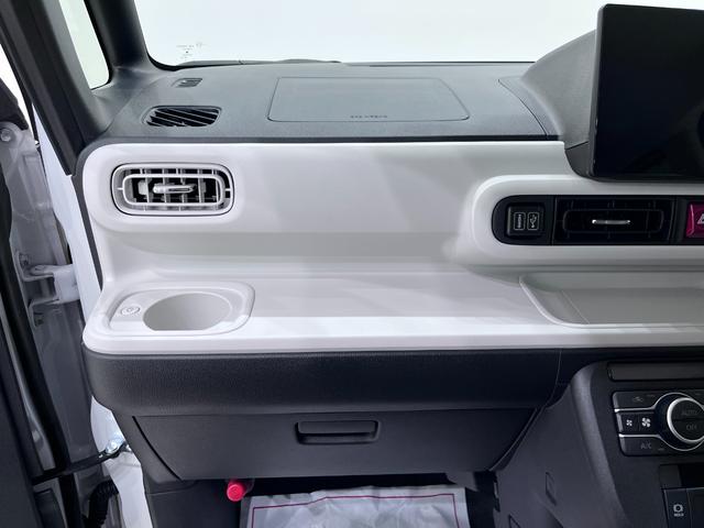 ムーヴキャンバスストライプスＧパノラマモニター　１０インチナビ　ドライブレコーダー　両側パワースライドドア　シートヒーター　ＵＳＢ入力端子　Ｂｌｕｅｔｏｏｔｈ　ホッとカップホルダー　オートライト　キーフリー　アイドリングストップ（岡山県）の中古車