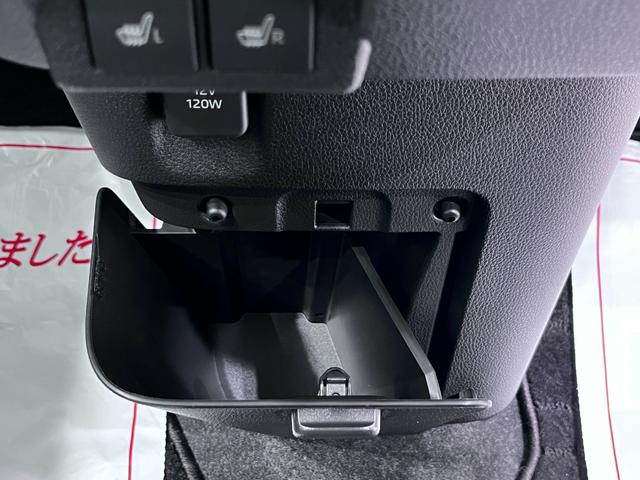 ムーヴキャンバスストライプスＧパノラマモニター　１０インチナビ　ドライブレコーダー　両側パワースライドドア　シートヒーター　ＵＳＢ入力端子　Ｂｌｕｅｔｏｏｔｈ　ホッとカップホルダー　オートライト　キーフリー　アイドリングストップ（岡山県）の中古車