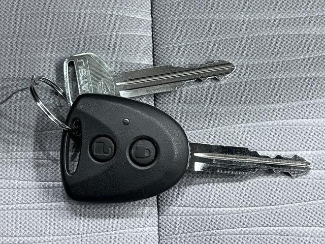 ミライースＬ　ＳＡ３７インチナビ　ＵＳＢ入力端子　Ｂｌｕｅｔｏｏｔｈ　オートライト　キーレスエントリー　アイドリングストップ　衝突被害軽減システム　レーンアシスト　オートマチックハイビーム　ティーゼットデオプラス（岡山県）の中古車