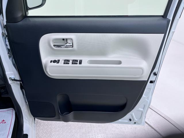 ムーヴキャンバスストライプスGパノラマモニター 10インチナビ 両側パワースライドドア シートヒーター USB入力端子 Bluetooth ホッとカップホルダー オートライト キーフリー アイドリングストップ(岡山県)の中古車