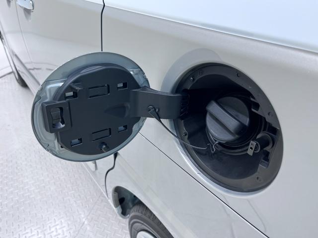 ムーヴキャンバスストライプスGパノラマモニター 10インチナビ 両側パワースライドドア シートヒーター USB入力端子 Bluetooth ホッとカップホルダー オートライト キーフリー アイドリングストップ(岡山県)の中古車