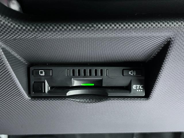 ロッキープレミアムG HEVシートヒーター オートライト キーフリー パノラマモニター ナビ ドライブレコーダー USB入力端子 Bluetooth 衝突被害軽減システム レーンアシスト オートマチックハイビーム(岡山県)の中古車